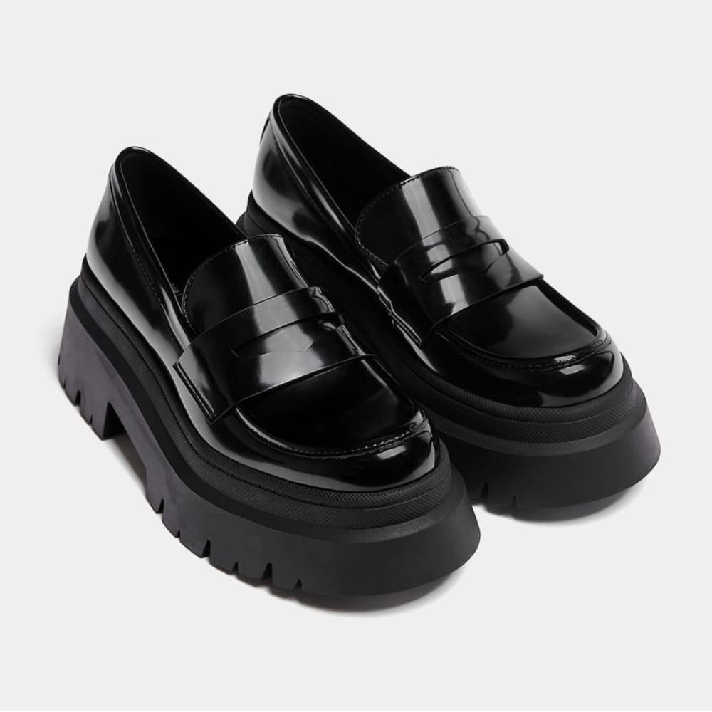 NWOT Black Platform Pull&Bear Penny Loafers | Women’s Sz 9